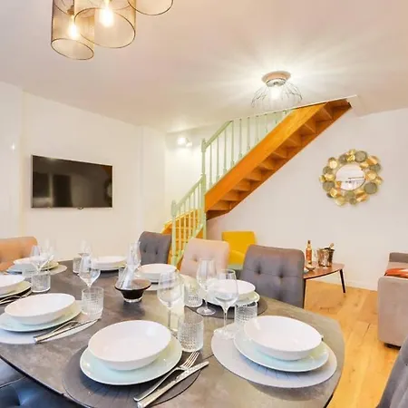 Appartamento Luxueux Duplex 6 - 8pers - Full Equipped - République Parigi