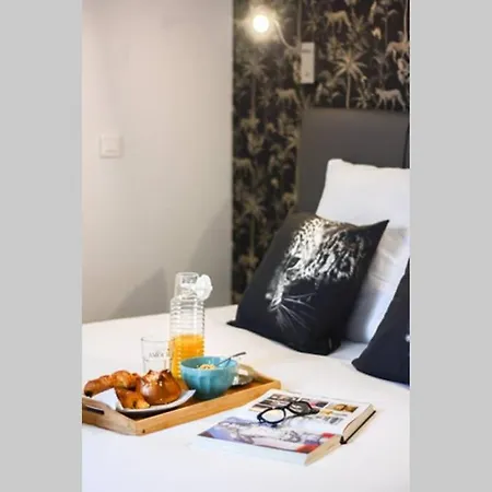 Luxueux Duplex 6 - 8pers - Full Equipped - République * Parigi