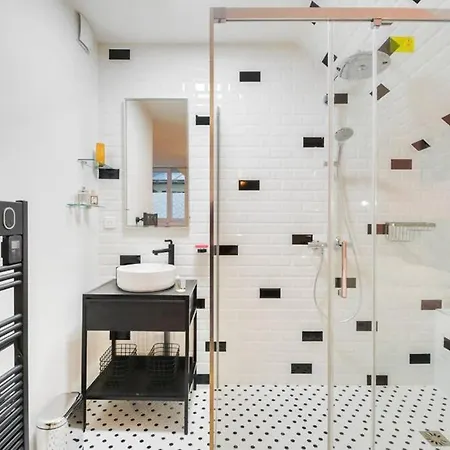 Luxueux Duplex 6 - 8pers - Full Equipped - République Appartamento *
