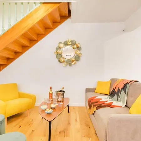 Luxueux Duplex 6 - 8pers - Full Equipped - République